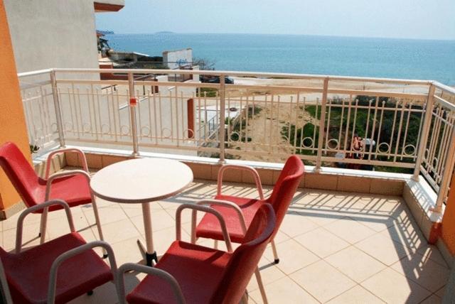 Avra Apartments Лименария Номер фото